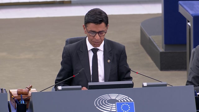 The human cost of Russia’s war against Ukraine and the urgent need to end Russian aggression: the situation of illegally detained civilians and prisoners of war, and the continued bombing of civilians - Opening statements by Marta KOS, Adam SZŁAPKA